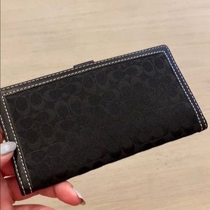 Coach wallet pocket book
